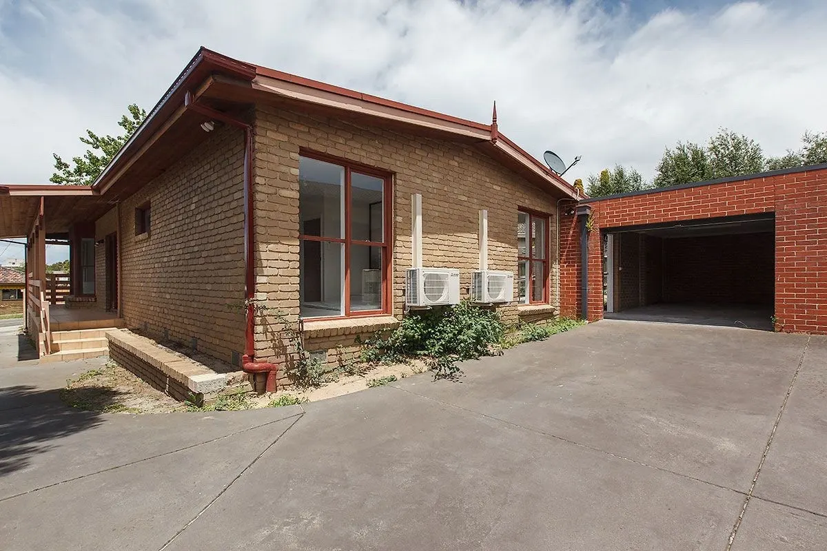 1/5 Saniky Street property photo 2